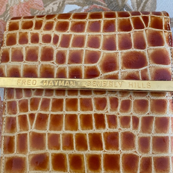 Trendy VTG Fred Hayman Beverly Hills CROSSBODY BAG - Picture 4 of 5